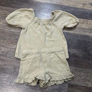 Charming Kids' Ruffle Set